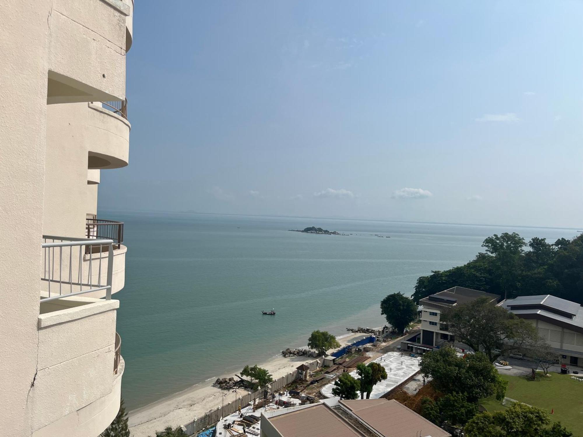 Hotel Paradise By The Sea In Penang By Veron At Rainbow Paradise Tanjung Bungah  Exteriér fotografie